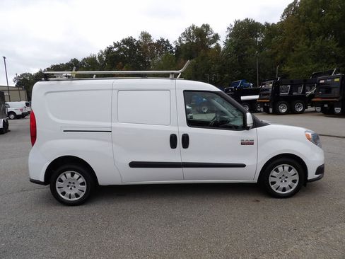 Used 2021 RAM ProMaster City Tradesman SLT image 9