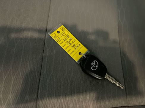 Used 2018 Toyota Tacoma SR5 image 25