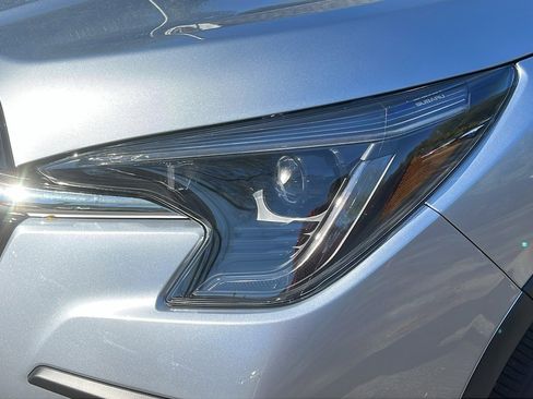 New 2025 Subaru Ascent Limited image 4
