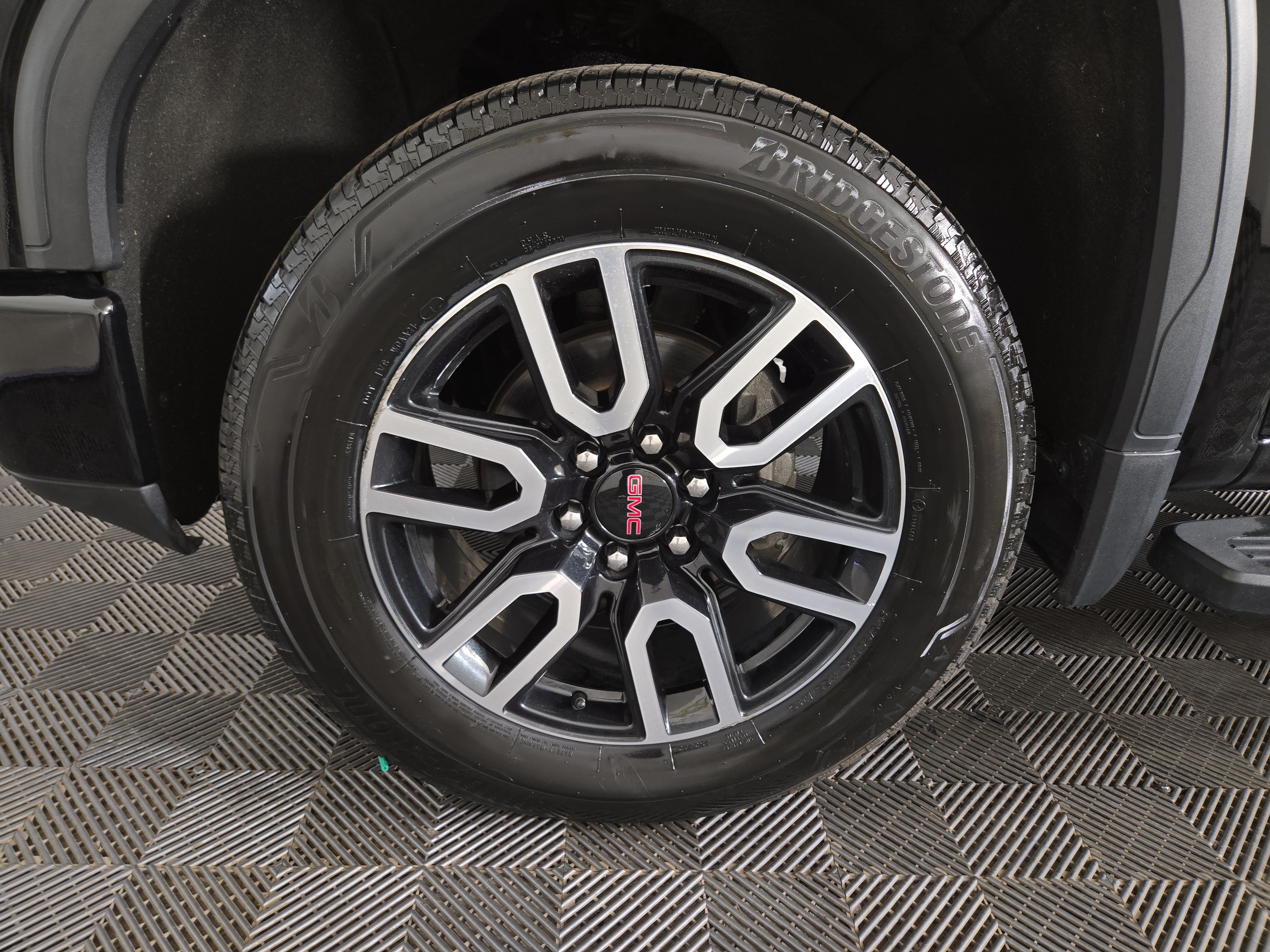 Used 2021 GMC Sierra 1500 AT4 w/ AT4 Value Package AWD/4WD image 33