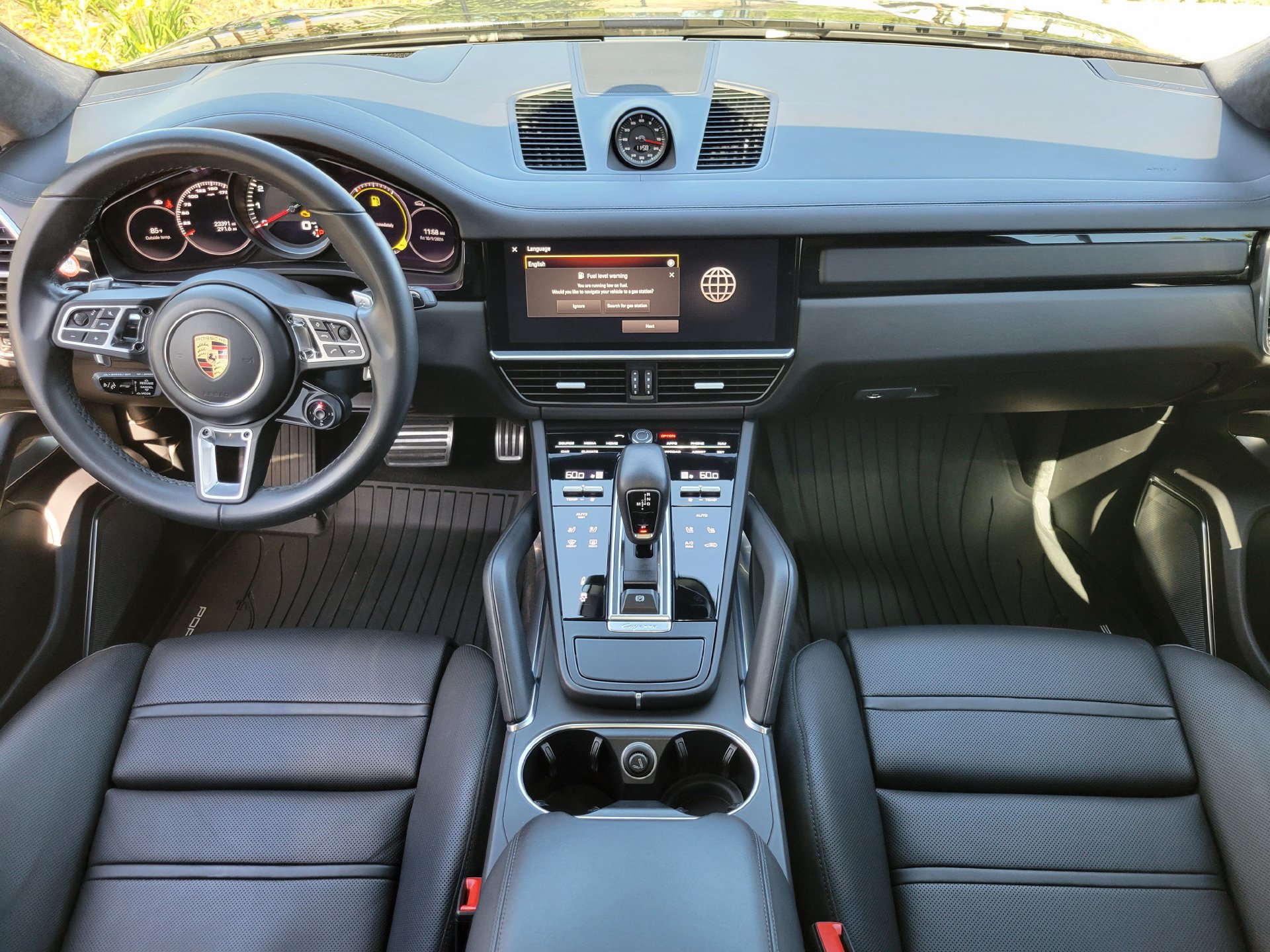 Certified 2022 Porsche Cayenne Turbo AWD/4WD image 12