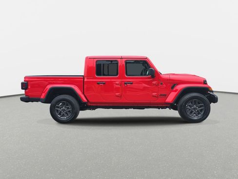 New 2025 Jeep Gladiator Sport image 4