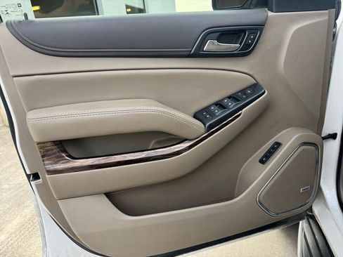 Used 2018 GMC Yukon SLT image 4