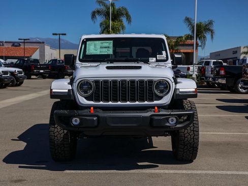 New 2026 Jeep Gladiator Mojave image 9