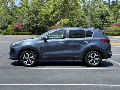 Used 2022 Kia Sportage LX FWD image 4