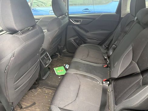 Used 2023 Subaru Forester Premium AWD/4WD image 9