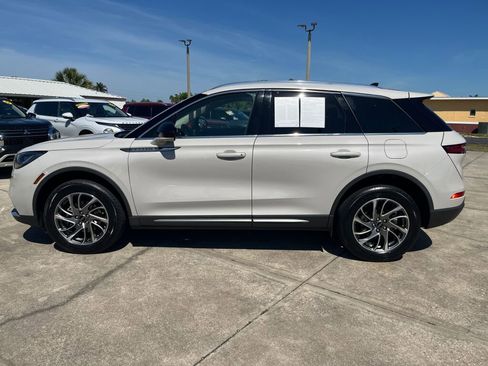 Used 2022 Lincoln Corsair FWD w/ Equipment Group 101A image 7