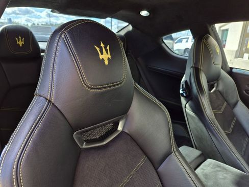 Used 2013 Maserati GranTurismo MC image 24