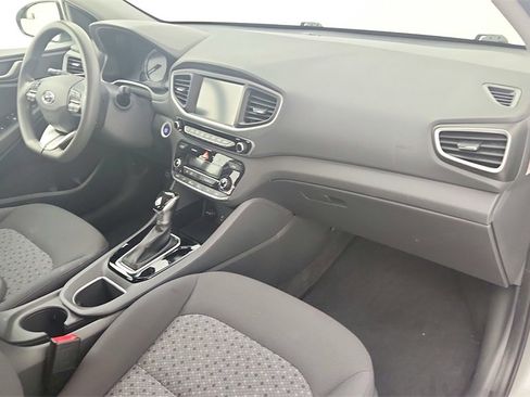 Used 2018 Hyundai Ioniq Blue image 28