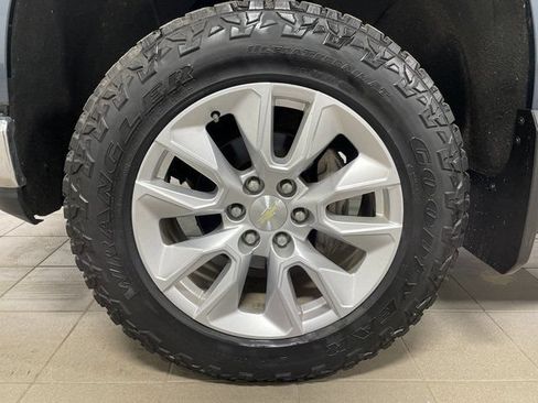 Used 2020 Chevrolet Silverado 1500 LT w/ All-Star Edition AWD/4WD image 10