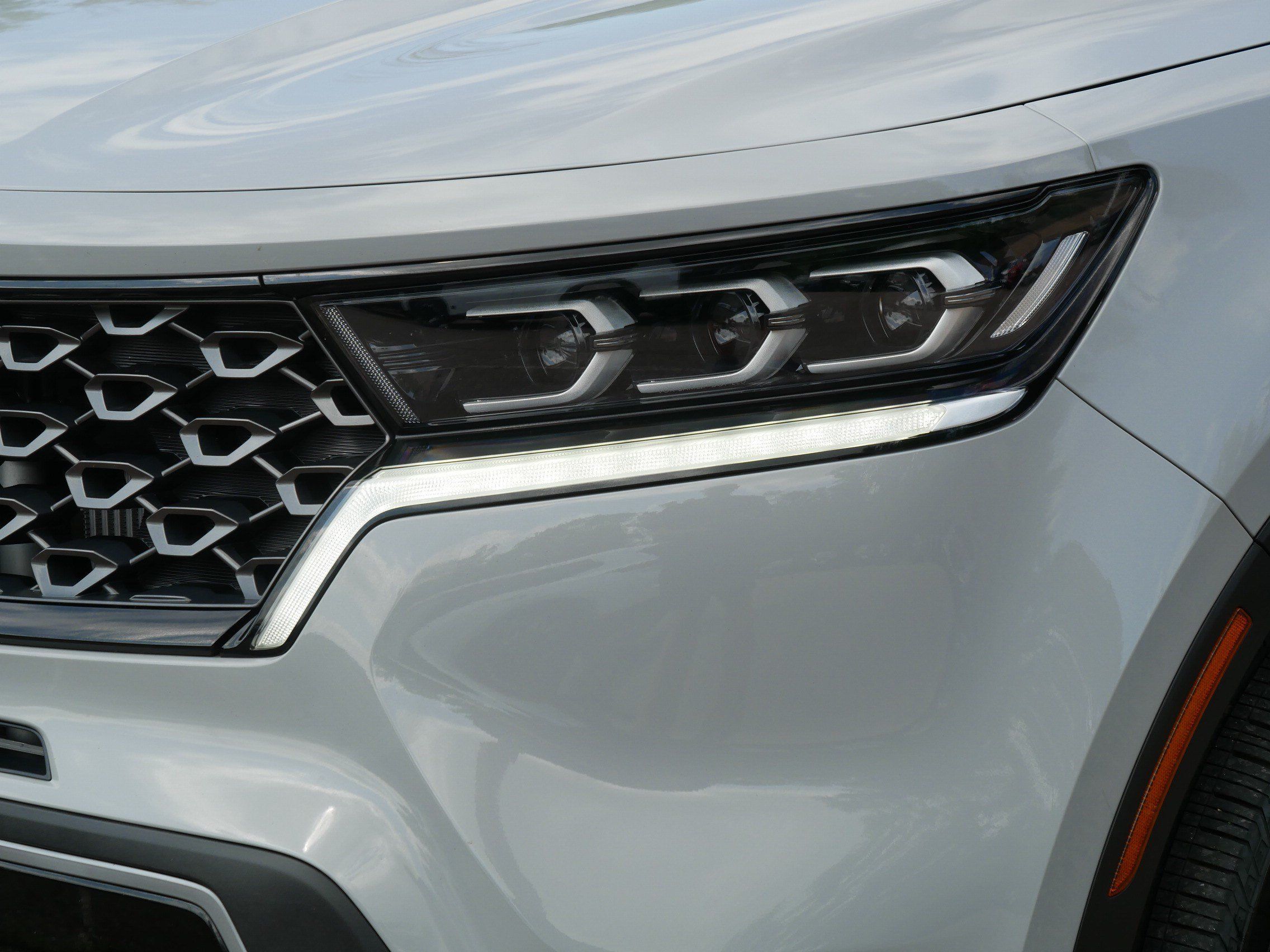 Certified 2023 Kia Sorento SX Prestige AWD/4WD image 16