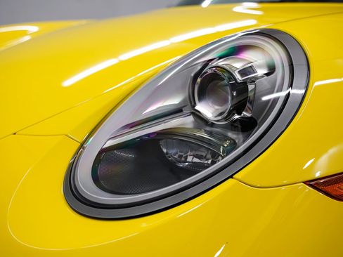 Used 2018 Porsche 911 Carrera T RWD image 32