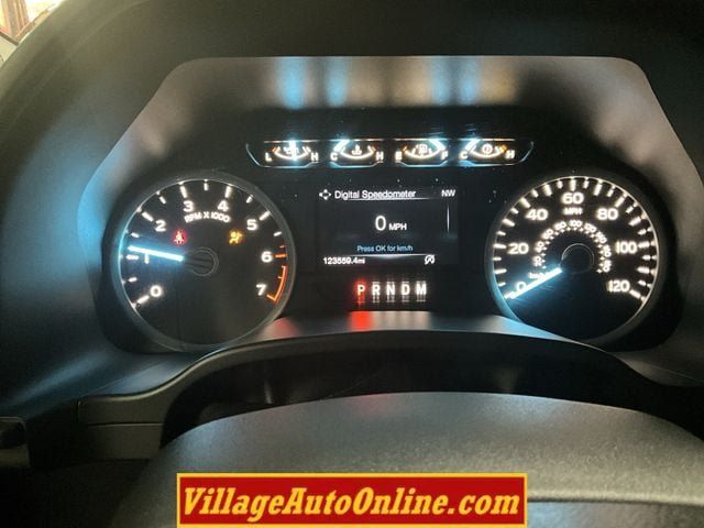 Used 2020 Ford F150 XLT w/ Equipment Group 302A Luxury AWD/4WD image 17
