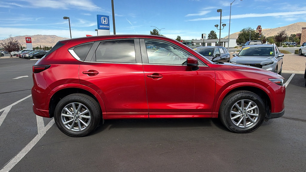 Used 2025 MAZDA CX-5 AWD 2.5 S w/ Preferred Package image 2