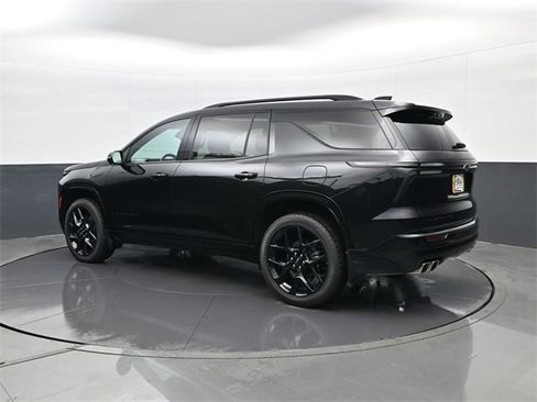 Used 2024 Chevrolet Traverse RS image 7