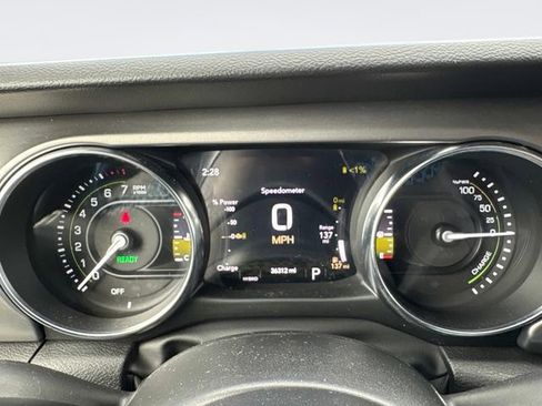 Used 2022 Jeep Wrangler Unlimited Rubicon 4xe image 36