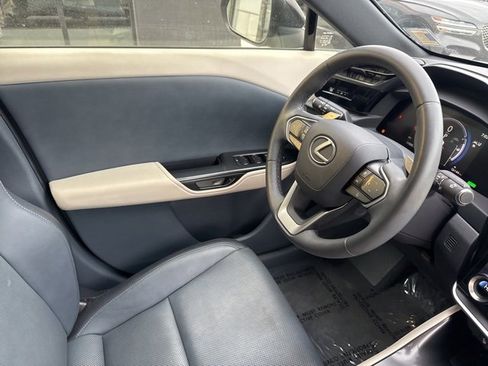 Used 2023 Lexus RZ 450e Premium w/ Technology Package image 24