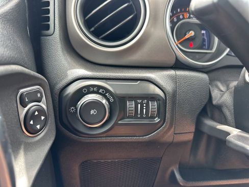 Used 2020 Jeep Wrangler Unlimited Sport AWD/4WD image 41