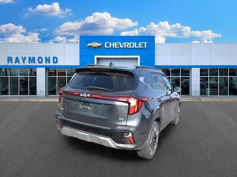 Certified 2025 Kia Seltos SX w/ SX Sunroof Package AWD/4WD image 3