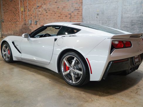 Used 2014 Chevrolet Corvette Stingray Coupe w/ 3LT Preferred Equipment Group RWD image 9