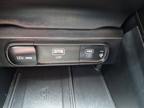 Used 2024 Kia Telluride S w/ S Sunroof Package FWD image 21