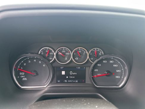 Used 2021 Chevrolet Suburban RST w/ Luxury Package image 10