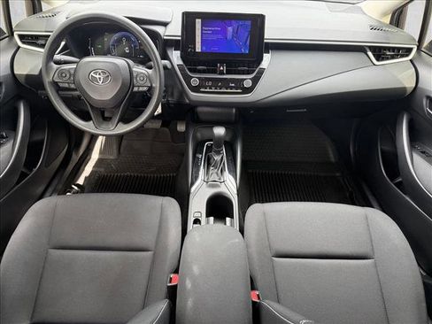 Used 2026 Toyota Corolla LE FWD image 14
