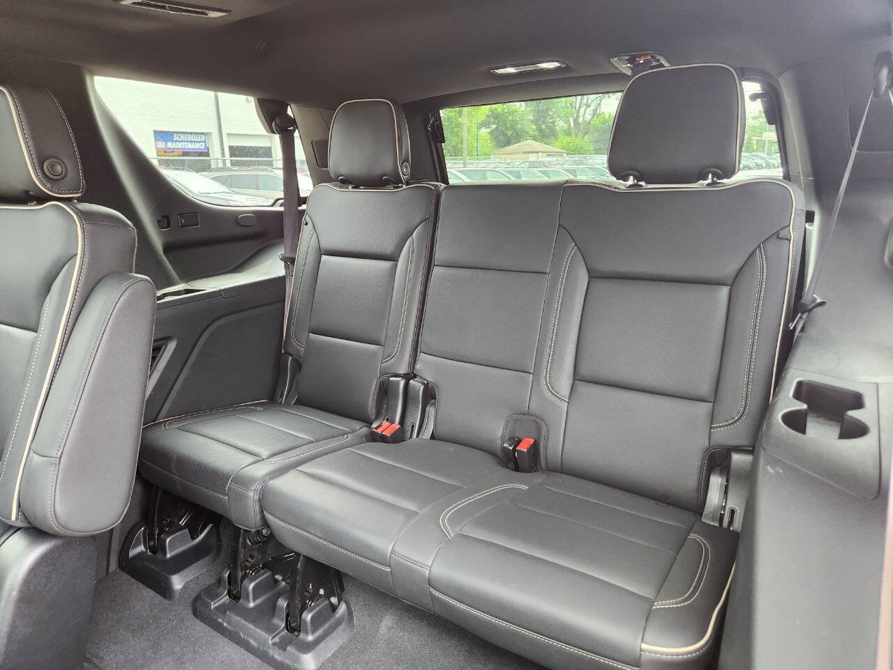 Used 2022 GMC Yukon SLT w/ SLT Premium Package AWD/4WD image 15