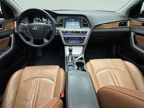 Used 2015 Hyundai Sonata Limited w/ Option Group 06 image 14
