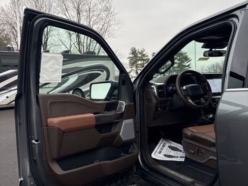 New 2025 Ford F150 King Ranch w/ FX4 Off-Road Package image 16
