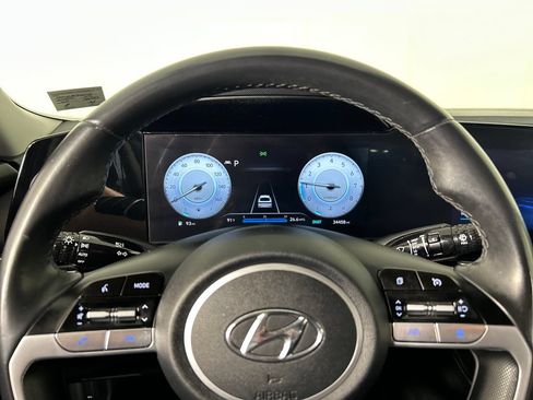 Used 2023 Hyundai Elantra SEL w/ Convenience Package FWD image 13