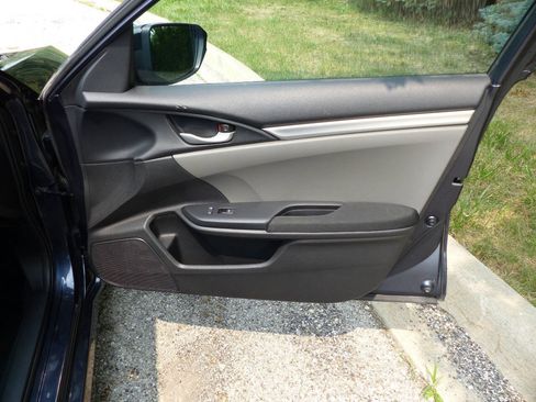 Used 2020 Honda Civic LX image 37