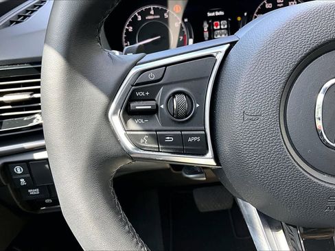 Used 2025 Acura RDX SH-AWD image 22