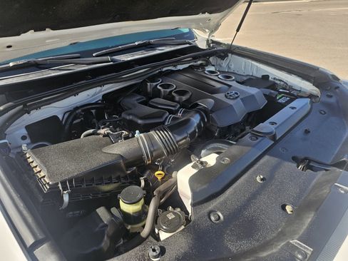 Used 2019 Toyota 4Runner TRD Off-Road AWD/4WD image 52
