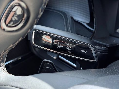 Certified 2024 Lincoln Corsair AWD image 28