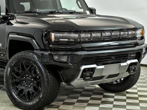 New 2026 GMC Hummer EV SUV image 2