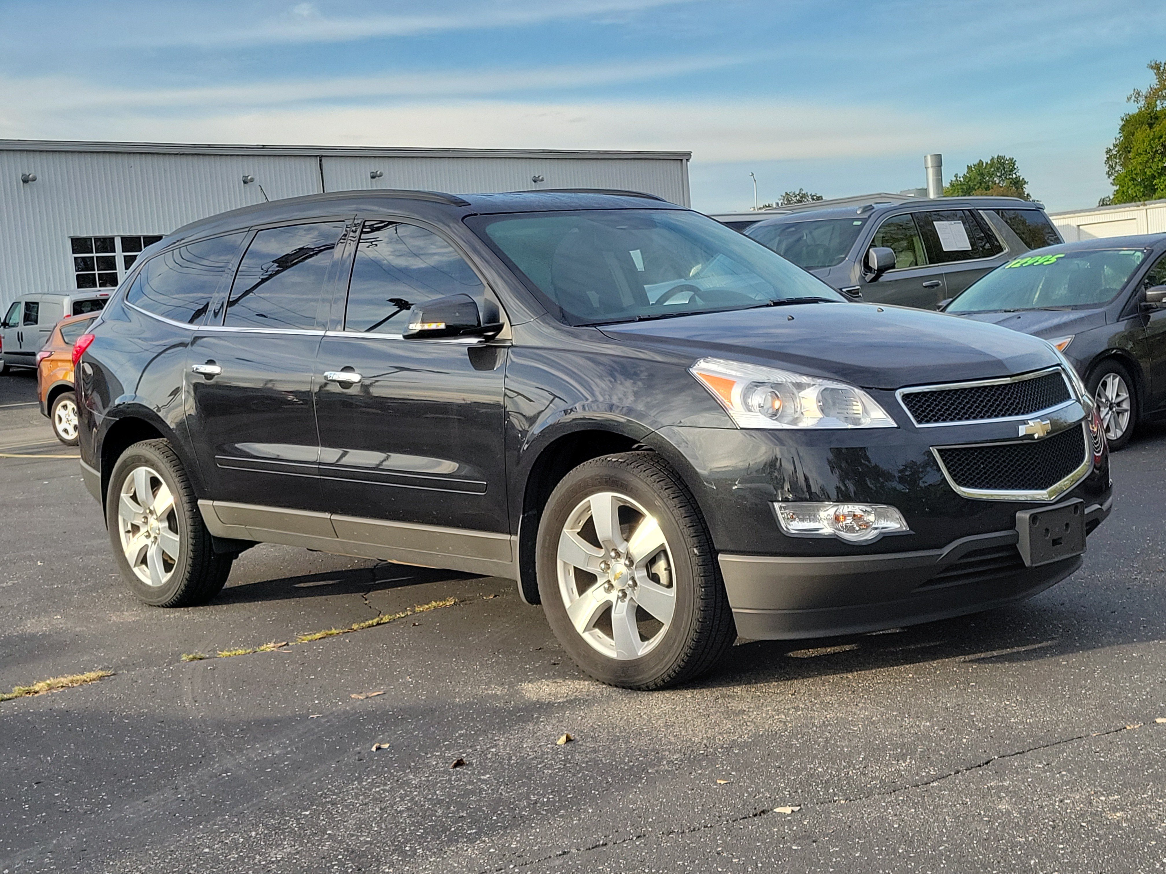 Used 2010 Chevrolet Traverse LT w/ LT Special Edition Package FWD image 31