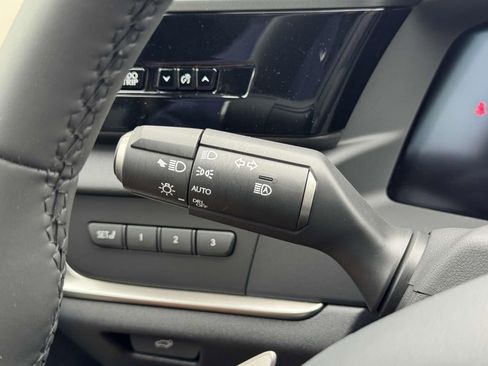 Used 2024 Lexus RZ 450e Premium w/ Accessory Package (P5) image 27