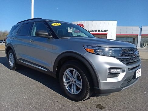 Used 2024 Ford Explorer XLT w/ Equipment Group 202A image 1