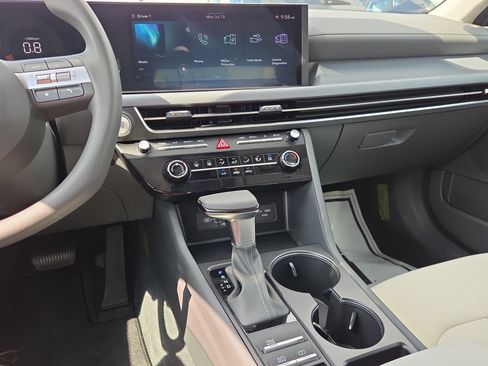 Certified 2026 Hyundai Sonata SE FWD image 17
