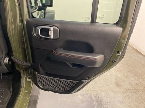 Used 2023 Jeep Wrangler Unlimited Rubicon 4xe AWD/4WD image 29