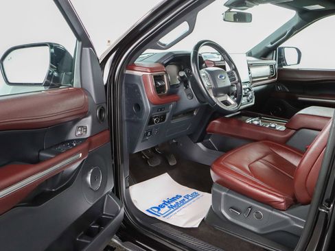 Used 2023 Ford Expedition Max Limited AWD/4WD image 3