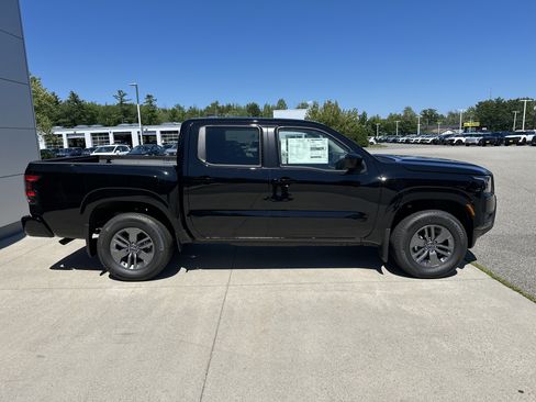 New 2026 Nissan Frontier SV w/ SV Convenience Package AWD/4WD image 8