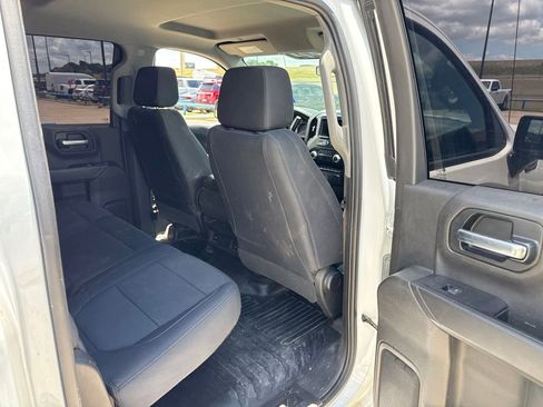 Used 2019 GMC Sierra 1500 2WD Crew Cab w/ Convenience Package image 12