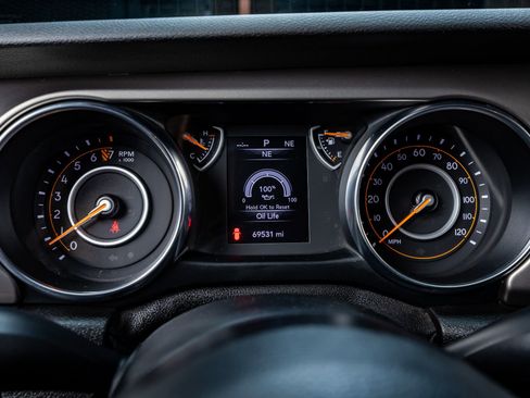 Used 2019 Jeep Wrangler Sport image 19