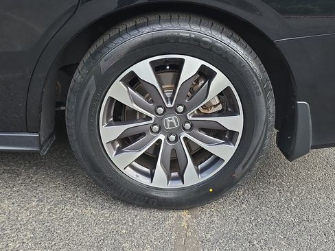 Used 2024 Honda Odyssey EX-L image 35