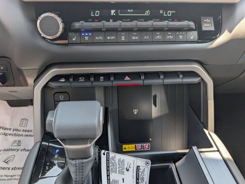 New 2026 Toyota Sequoia Platinum AWD/4WD image 18