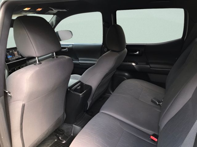 Certified 2016 Toyota Tacoma TRD Sport w/ Towing Package AWD/4WD image 11