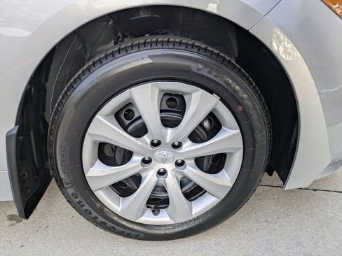 Used 2025 Toyota Corolla LE image 10