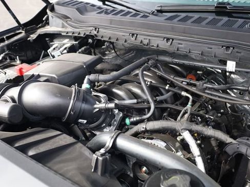 Used 2025 Ford F250 XLT w/ FX4 Off-Road Package image 8